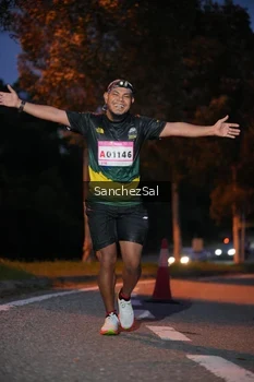 Runner Photo 1814526