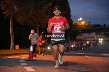 Runner Photo 1814548