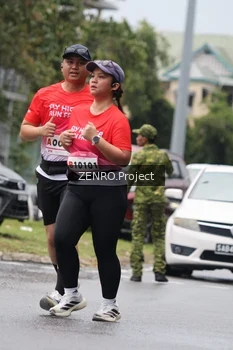 Runner Photo 1814624