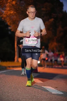 Runner Photo 1814720
