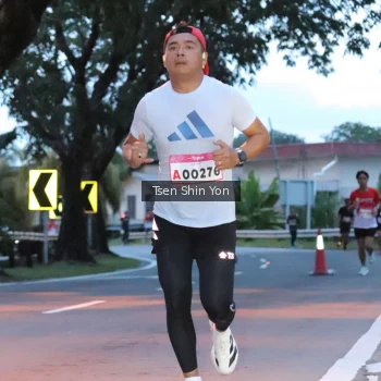 Runner Photo 1814763