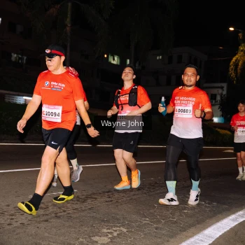 Runner Photo 1814811