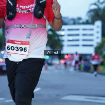 Runner Photo 1814842