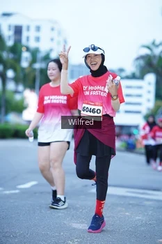 Runner Photo 1814889