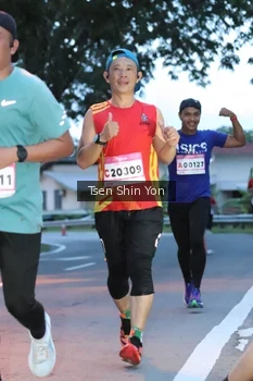Runner Photo 1814894