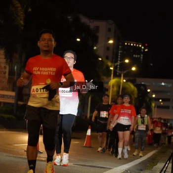 Runner Photo 1814942