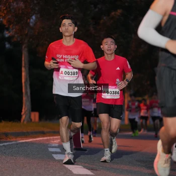 Runner Photo 1815110