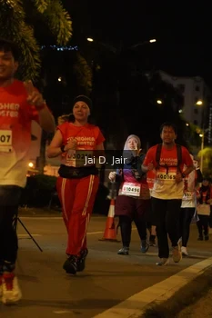 Runner Photo 1815143