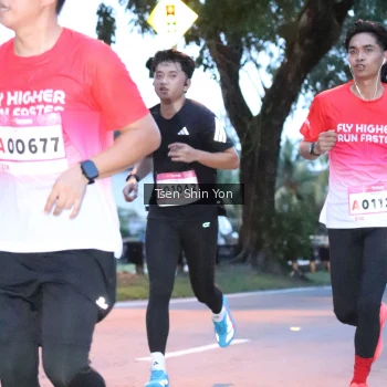 Runner Photo 1815209