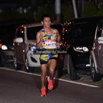 Runner Photo 1815294