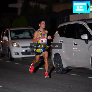 Runner Photo 1815330