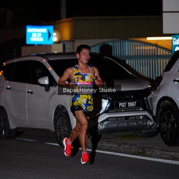 Runner Photo 1815340