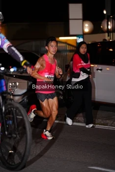 Runner Photo 1815434
