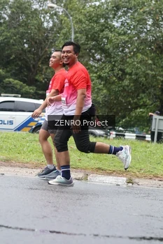 Runner Photo 1815439
