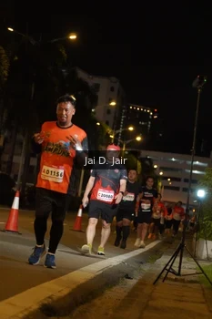 Runner Photo 1815559