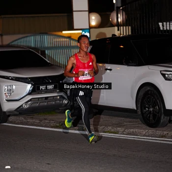 Runner Photo 1815568