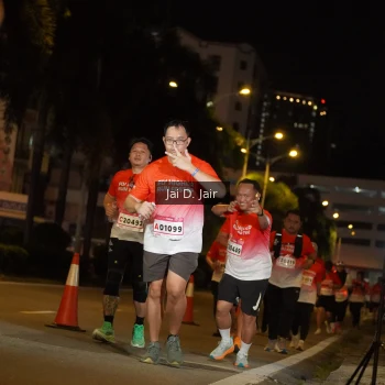 Runner Photo 1815624