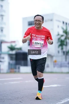Runner Photo 1815637