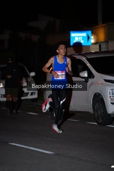 Runner Photo 1815645