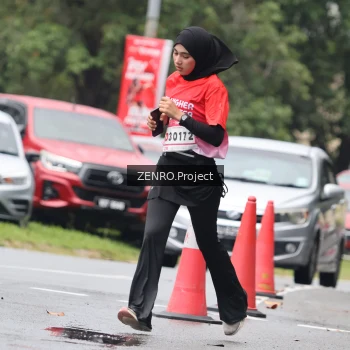 Runner Photo 1815654