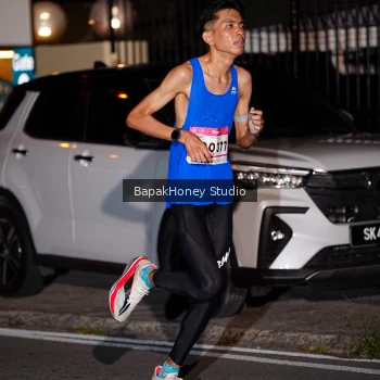 Runner Photo 1815670