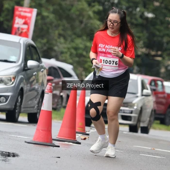 Runner Photo 1815684