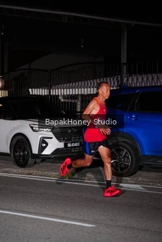 Runner Photo 1815710
