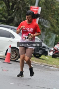 Runner Photo 1815734