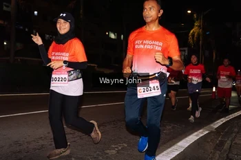 Runner Photo 1815740