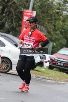 Runner Photo 1815789