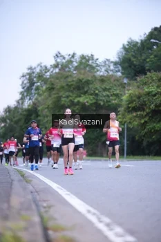 Runner Photo 1815795