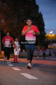 Runner Photo 1815798