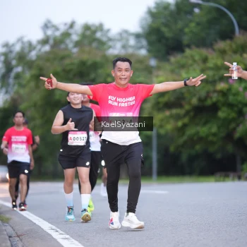 Runner Photo 1815888
