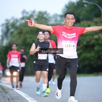 Runner Photo 1815890