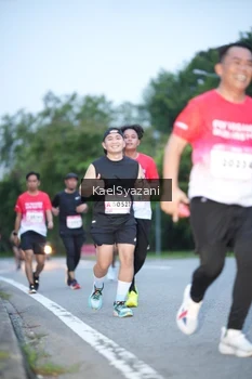 Runner Photo 1815904