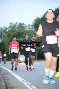Runner Photo 1815908