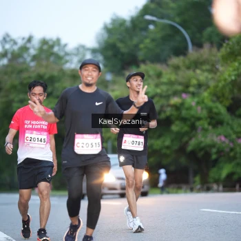 Runner Photo 1815924