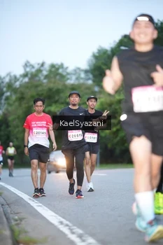 Runner Photo 1815929