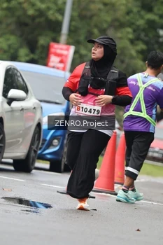 Runner Photo 1815984
