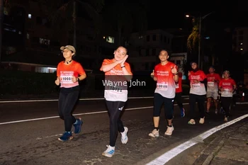 Runner Photo 1815995