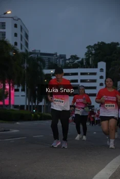 Runner Photo 1816024
