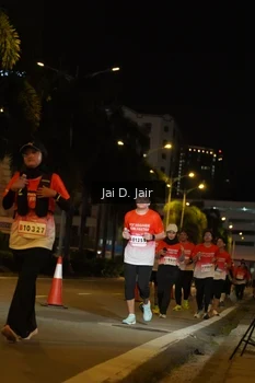 Runner Photo 1816073
