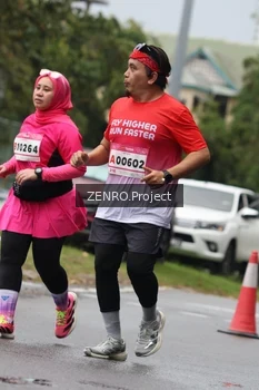 Runner Photo 1816084