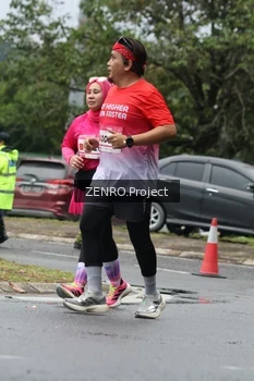 Runner Photo 1816096