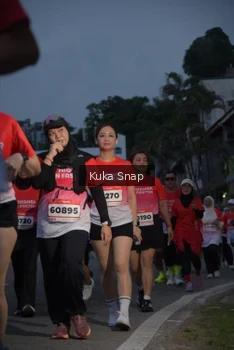 Runner Photo 1816231