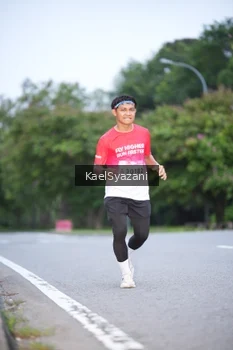 Runner Photo 1816339
