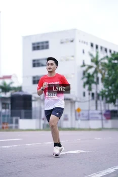 Runner Photo 1816422