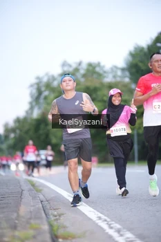 Runner Photo 1816466