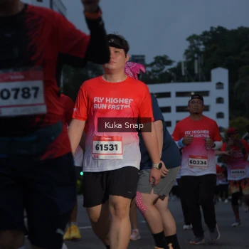 Runner Photo 1816513