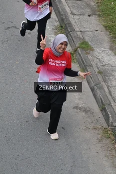 Runner Photo 1816542